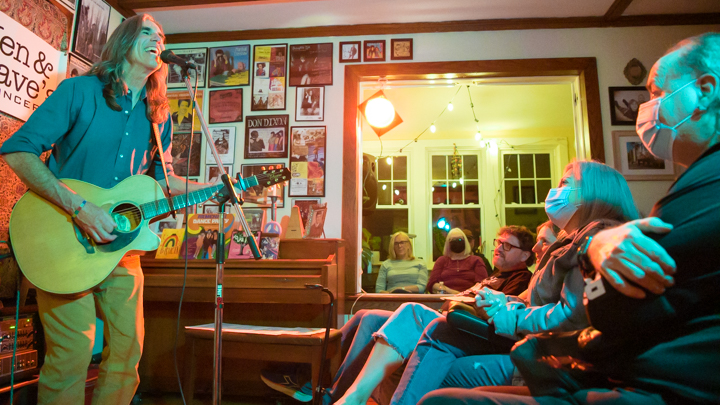 Walter Salas-Humara - April 30, 2022