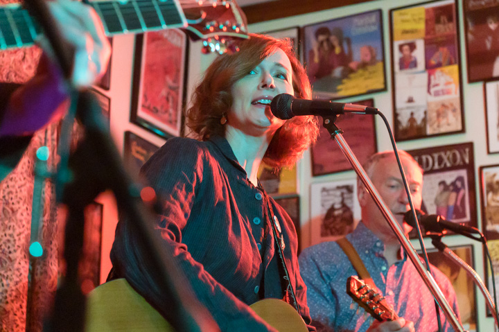 Laura Cantrell Photo 3