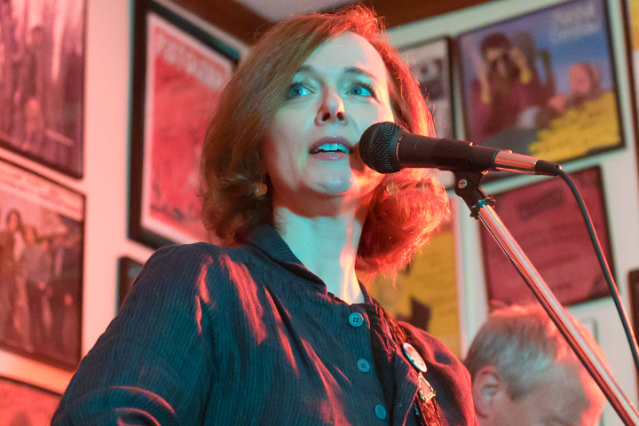 Laura Cantrell Photo 4