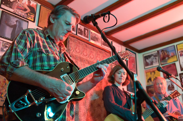 Laura Cantrell Photo 7