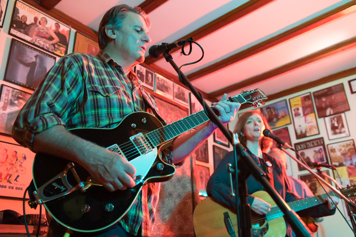Laura Cantrell Photo 10