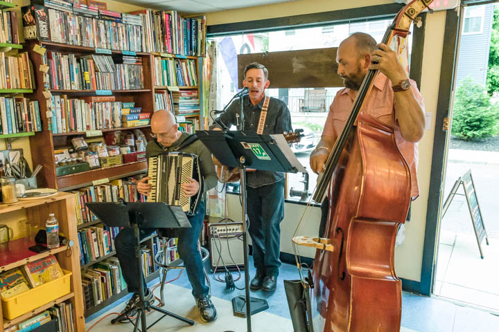 Red Desert Motel Photo 3